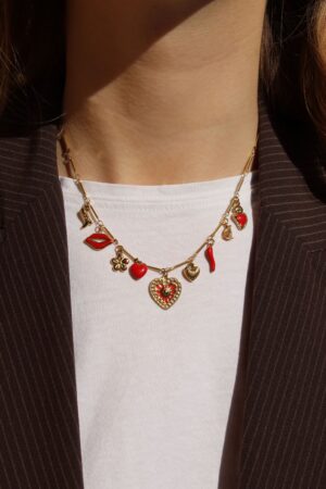 Collier avec charms rouge