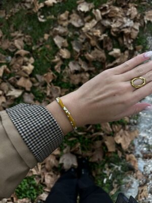 Bracelet en tissue jaune moutarde